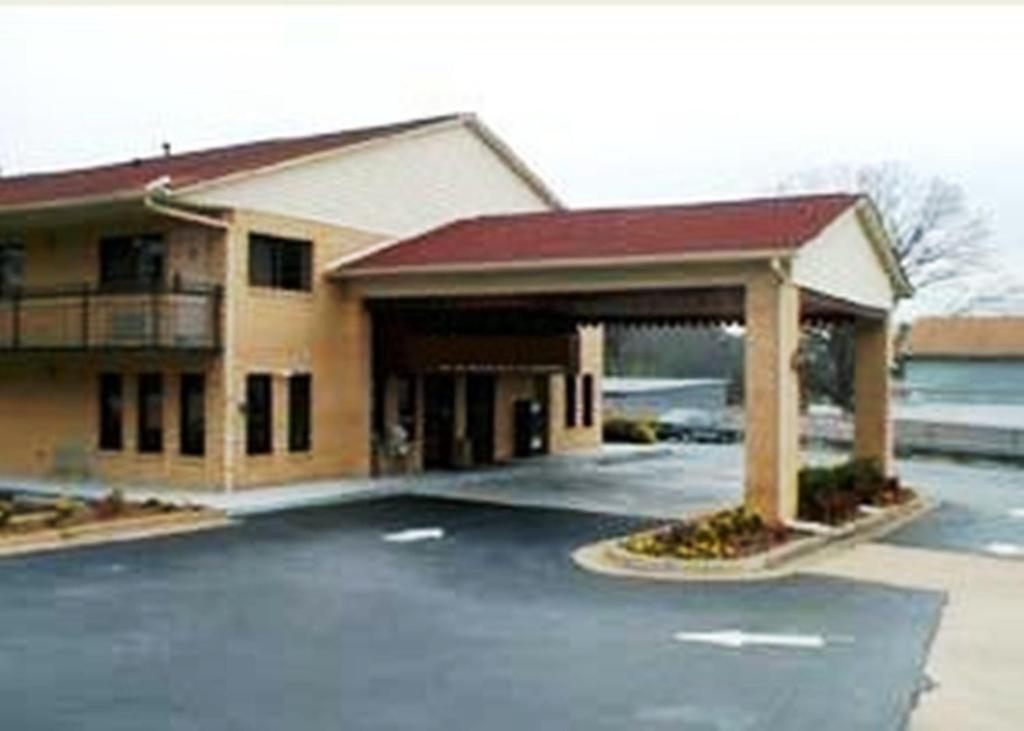 Rodeway Inn Джоунсбъроу Екстериор снимка